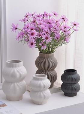 热销简约现代诧寂色釉现代简约黑白素色抽象几何圆形陶瓷花瓶明石