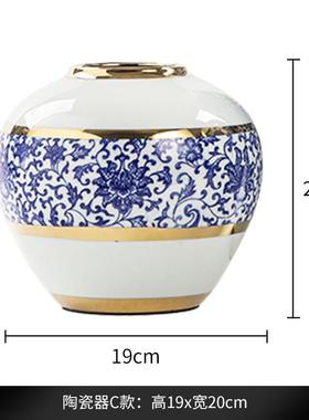 景德镇欧式轻奢手绘青花创意台面花瓶客厅插花器玄关陶瓷装饰摆件