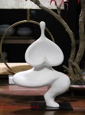 新中式轻奢创意艺术软装饰品瑜伽造型人物雕塑家居样板房摆件