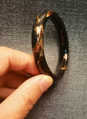 海柳手镯:圈口56，宽11，厚度8。编号B902