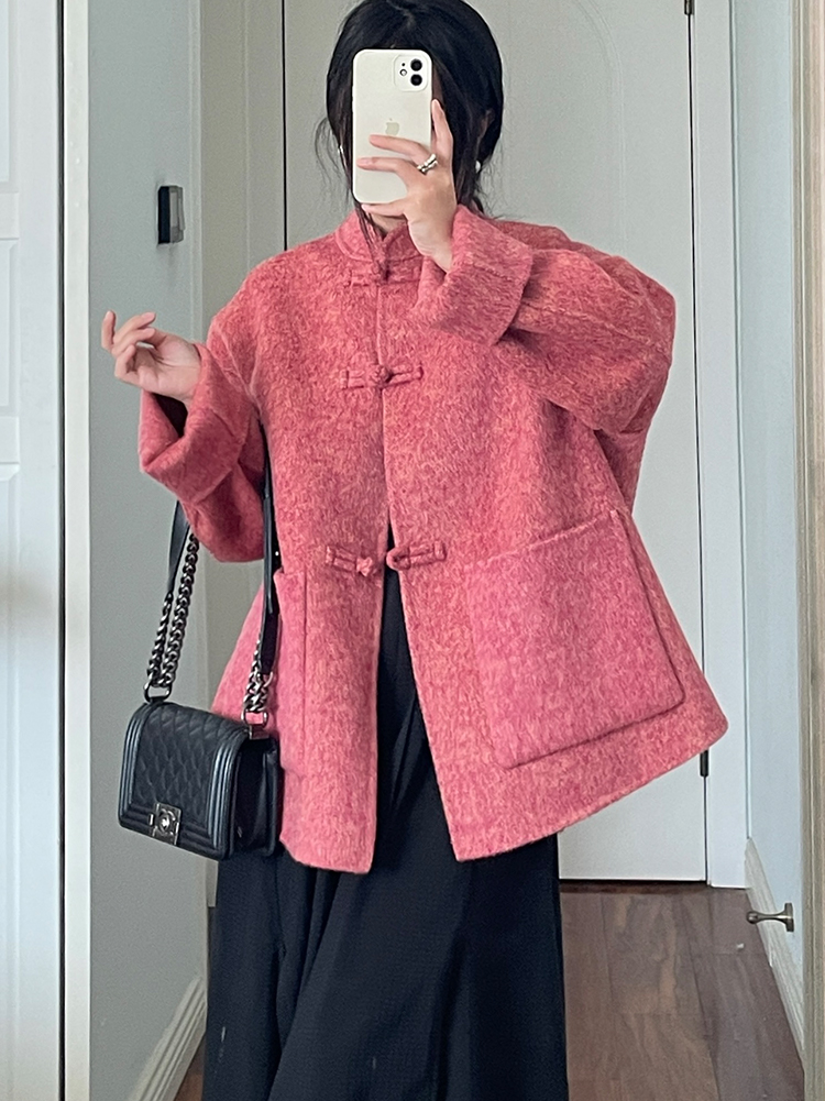 新中式新年粉色混色盘扣双面呢手工羊毛大衣女春新款短款宽松外套-图2