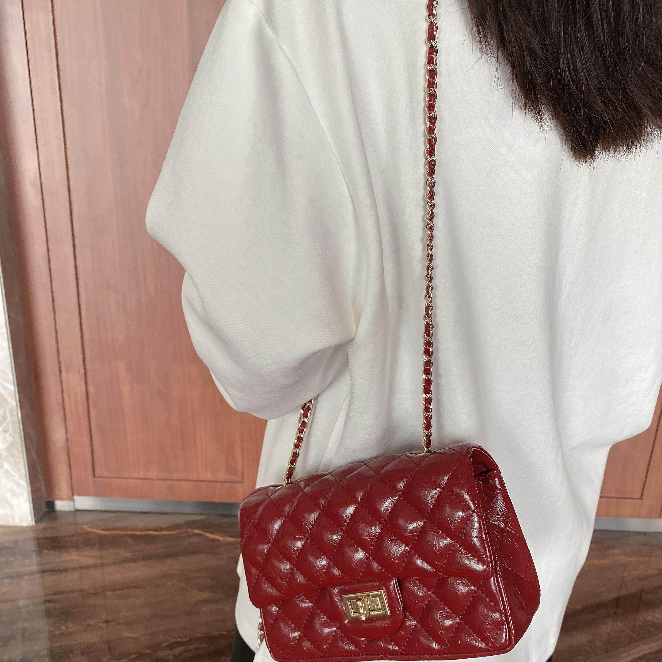 SEOULCHIC 高级感油腊皮车缝线腋下包2024秋冬单肩斜挎包链条包,淘宝优惠券,粉丝福利购,淘宝优惠卷