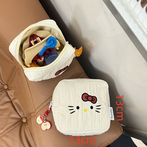 新款原创刺绣kitty化妆包可爱大容量小方包出行姨妈巾收纳内胆包 - 图0
