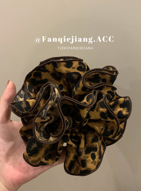 一只番茄酱经典格纹大发圈韩国春时尚复古小众潮网棕色色大肠圈