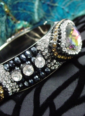 水钻镶嵌宽手镯复古大手镯