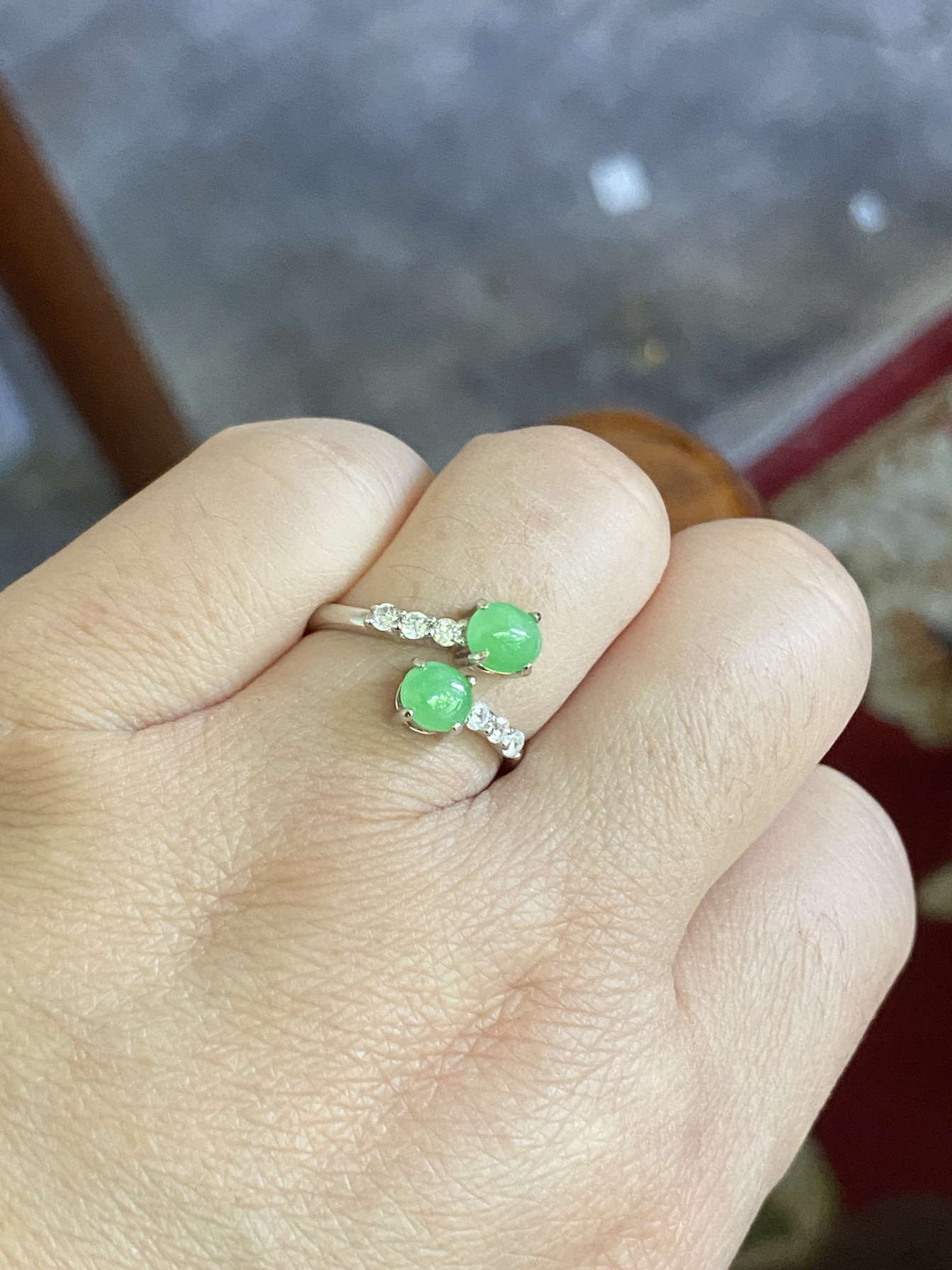 Silver inlaid Myanmar A genuine jadeite glass seed egg surface positive green ring certificate national inspection