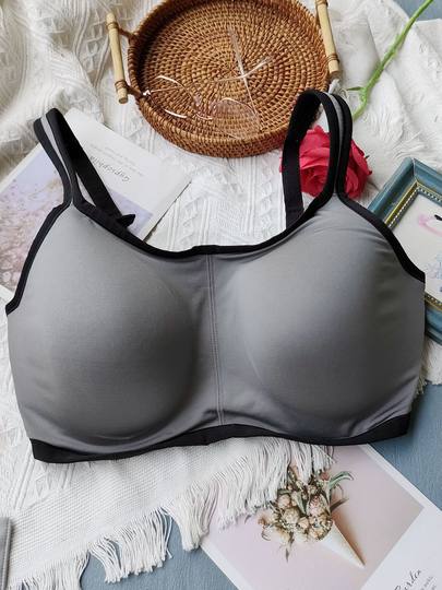 N家欧美品牌运动文胸防振跑步瑜伽大胸显小外穿内衣女有钢圈上拖