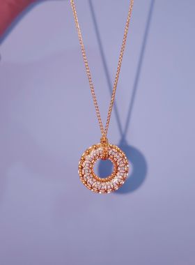 甜甜圈[韦雪老铺同款]满钻镂空古法花丝工艺18k金平安扣秋冬吊坠