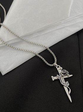 哥特玫瑰藤蔓十字架项链男女嘻哈街头复古吊坠小众设计感颈链潮