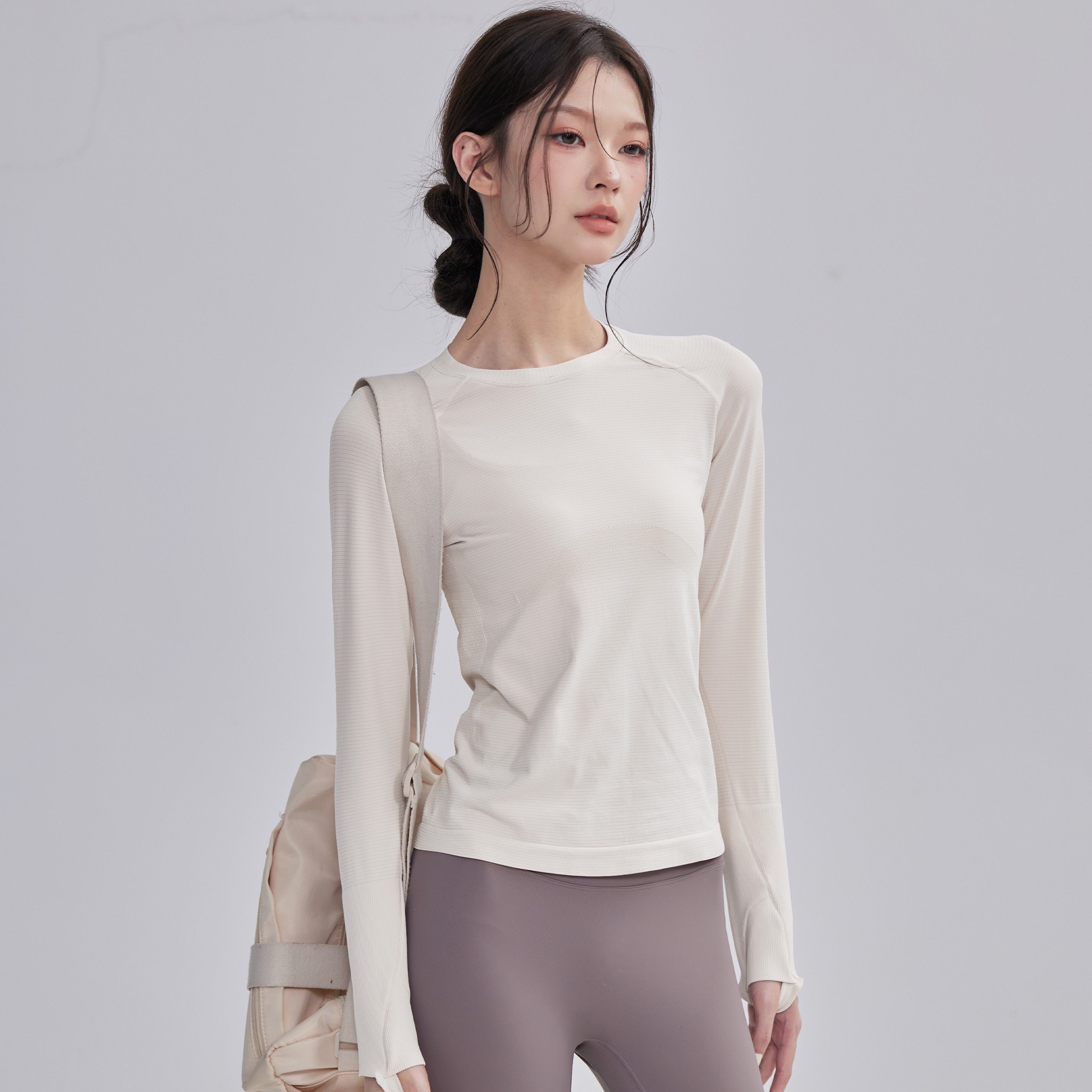 秋季新款瑜伽长袖T恤女修身显瘦高弹圆领运动上衣跑步健身罩衫薄,淘宝优惠券,粉丝福利购,淘宝优惠卷