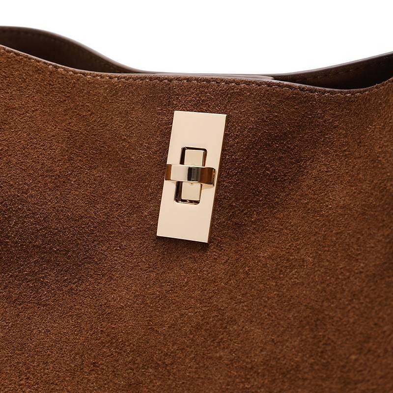 专柜正品百丽2024冬新包包女复古反绒单肩斜挎手提水桶包BL801DX4 - 图2