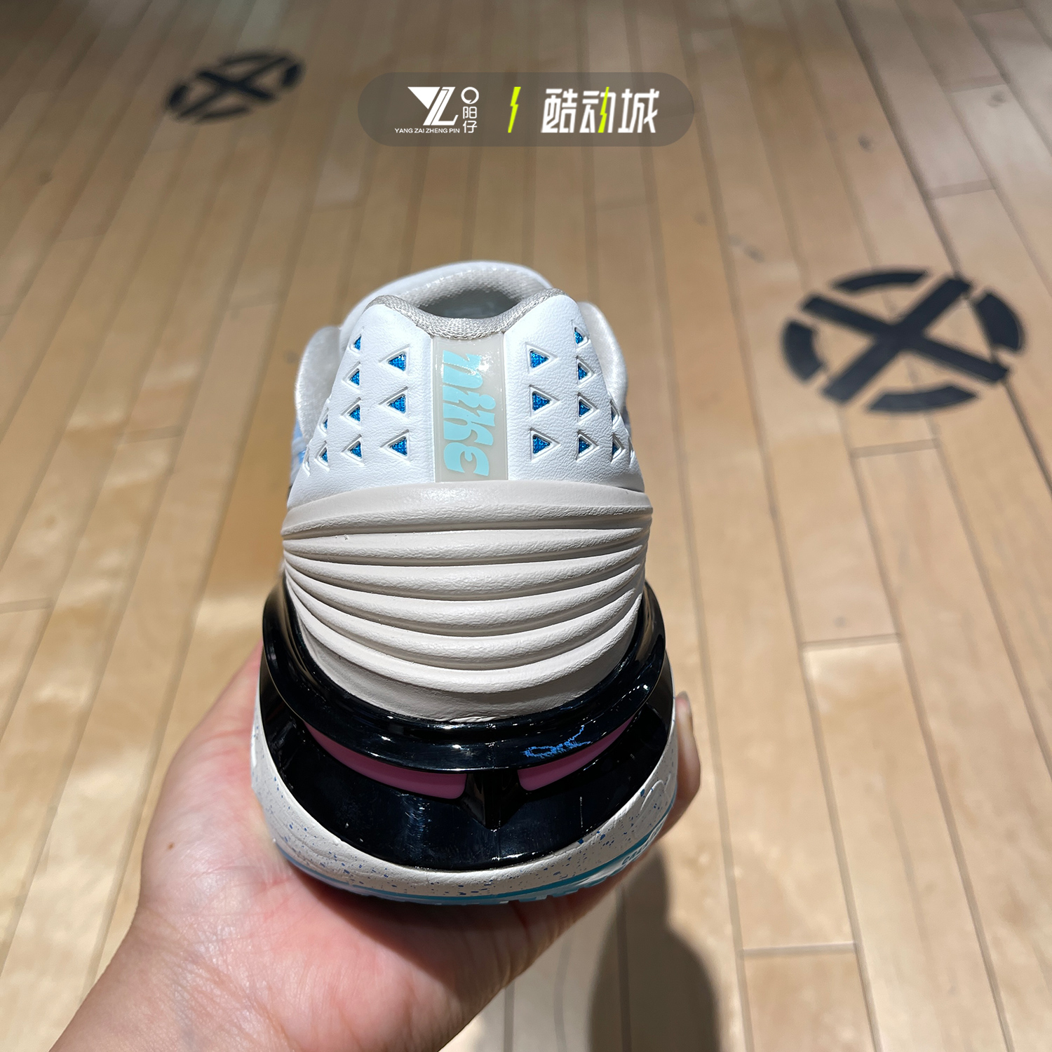 NIKE耐克AIR ZOOM实战男女低帮篮球鞋减震透气运动鞋DJ6013-104 - 图1