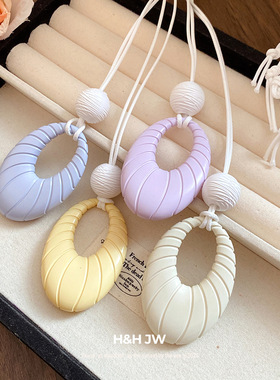 2026新款爆款蓝色椭圆吊坠项链轻奢高级感长款毛衣链小众挂脖配饰