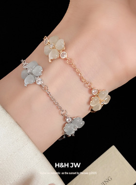 2026新款爆款锆石吊坠手链复古简约时尚精致手环轻奢高级感手饰女