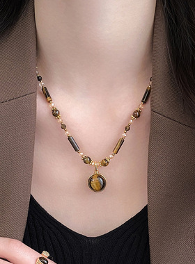 新款美拉德风虎眼石吊坠项链复古轻奢百搭锁骨链气质高级感饰品女