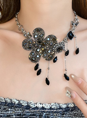 新款镶钻花朵流苏时尚项链复古暗黑风锁骨链轻奢高级感气质项饰女