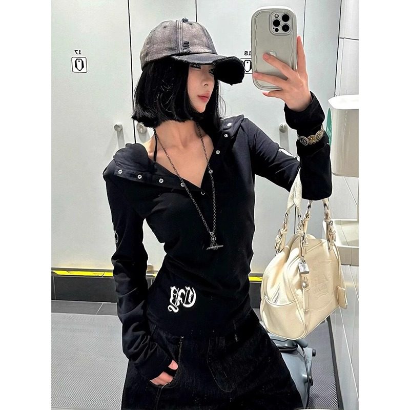 大码胖mm辣妹风字母印花防晒连帽v领T恤上衣设计感修身长袖罩衫,淘宝优惠券,粉丝福利购,淘宝优惠卷