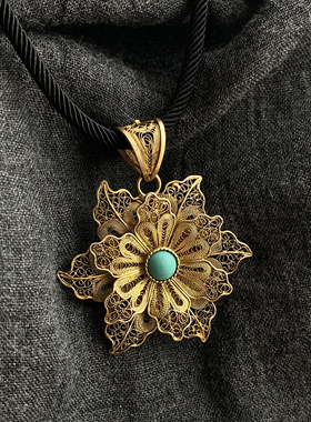 银鎏金花丝镶嵌绿松石吊坠汉服饰