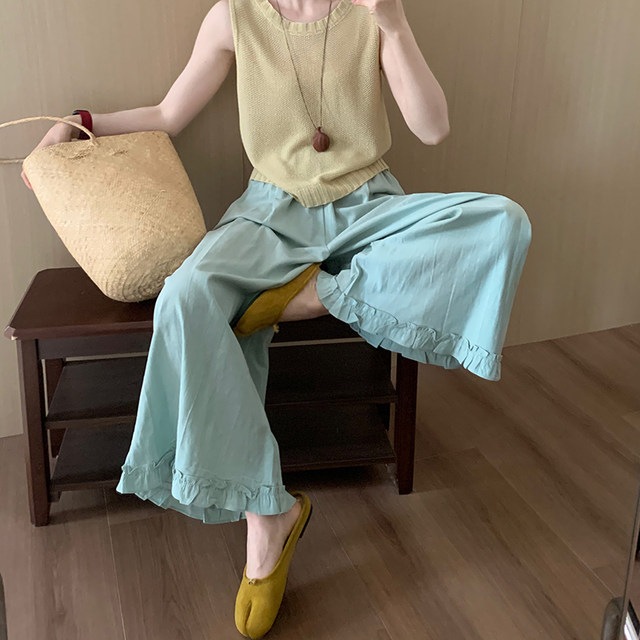 ກາງເກງກະເປົ໋າສີແຂງທີ່ມີຄວາມຮູ້ສຶກໃນການອອກແບບ
