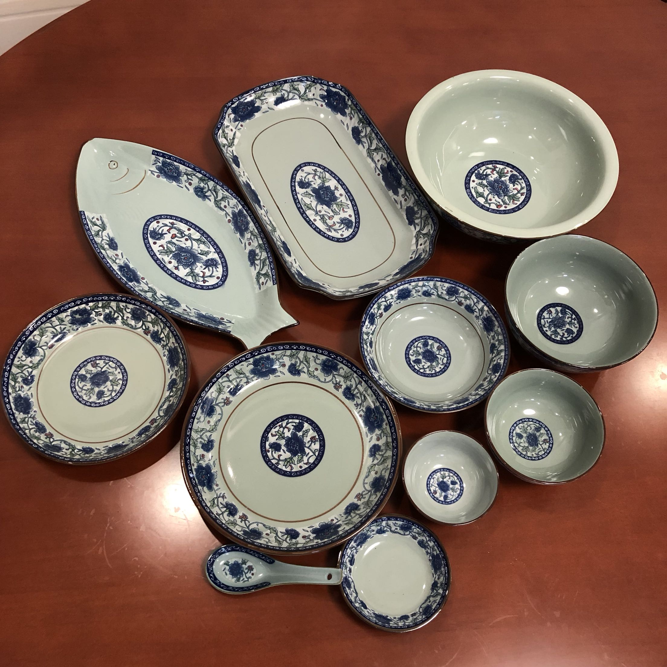 青花瓷陶瓷套装餐具怀旧复古家用碗盘子中式釉下彩碗大小组合碟碗_虎窝淘