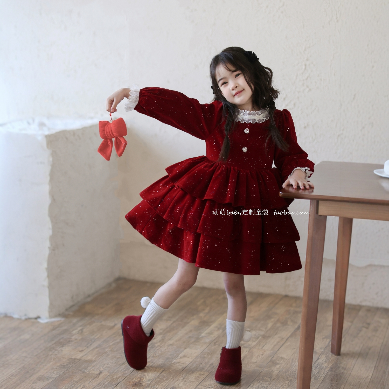 女童红色闪闪丝绒加绒连衣裙蛋糕裙2025冬季女孩公主裙新年蓬蓬裙,淘宝优惠券,粉丝福利购,淘宝优惠卷