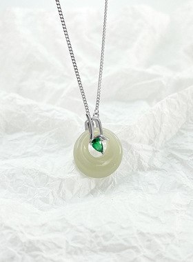 金枝玉叶平安扣项链女s925纯银国风感和田玉吊坠锁骨链母亲节