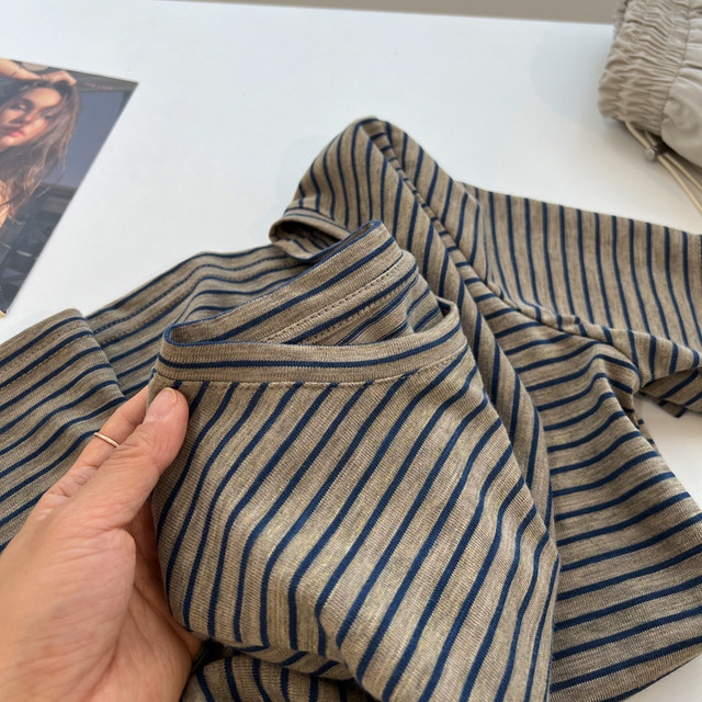 Short-sleeved versatile retro striped women's T-shirt summer new style