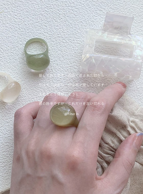 fi可可耐耐小胖墩亚克力戒指