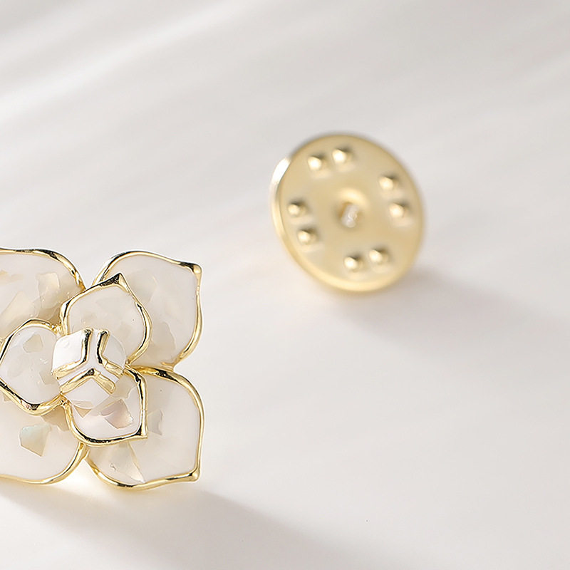 西凉妃子 韩版高级小香风山茶花胸针画油花卉领针防走光配饰别针,淘宝优惠券,粉丝福利购,淘宝优惠卷