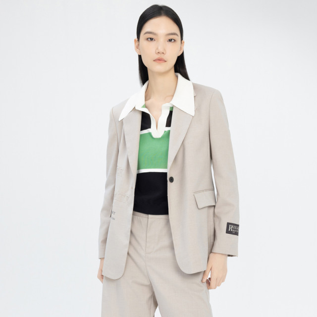 XG snow song letter printed long-sleeved casual suit fashion spring new khaki commuter simple jacket women's clothing