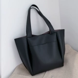 Вместительная и большая демисезонная модная универсальная сумка на одно плечо, коллекция 2022, популярно в интернете