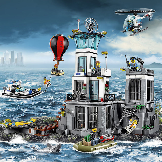 New City Series Mountain Special Police Headquarters Prison Island