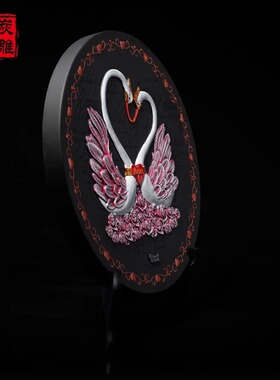 金乌炭雕新房装饰摆件天鹅之吻