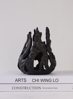 轻奢艺术感金属抽象人物装饰摆件