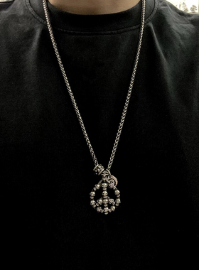 原创高街项链男潮小众反战骷髅头吊坠钛钢复古个性酷帅嘻哈毛衣链