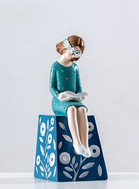 北欧文艺少女桌面雕塑装饰摆件大