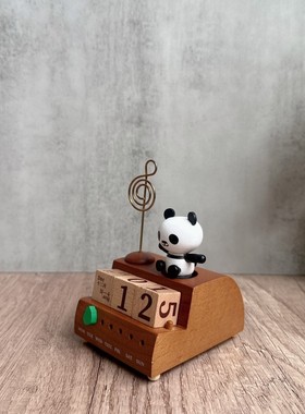 熊猫日历摆件办公室桌面八音盒