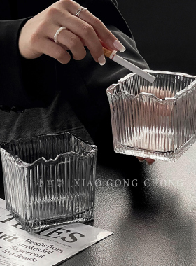 高级感家用潮流装饰摆件烟灰缸