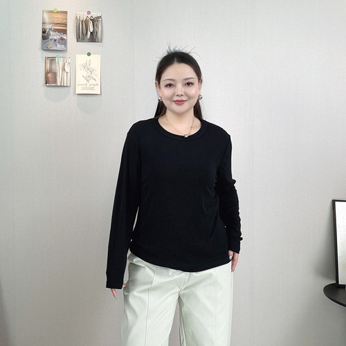 大码女装肌理柔软长袖圆领T恤女春秋宽松显瘦内搭休闲打底衫上衣 - 图1