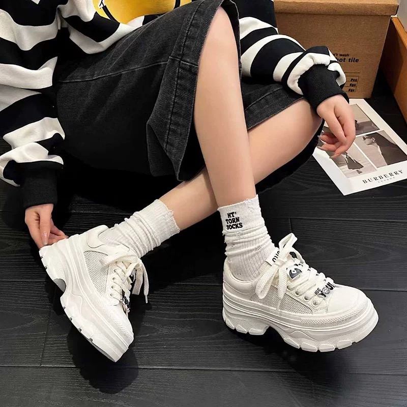 真皮+网ins欧货厚底板鞋女轻便舒服旅游鞋学院910 - 图1
