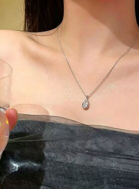 不掉色简约水滴锆石项链女轻奢小众高级感通勤百搭锁骨链生日礼物