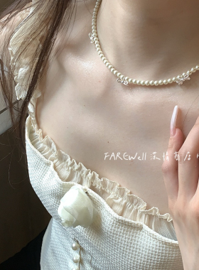 精致珍珠蝴蝶结项链女2024新款爆款轻奢小众设计感颈链高级锁骨链