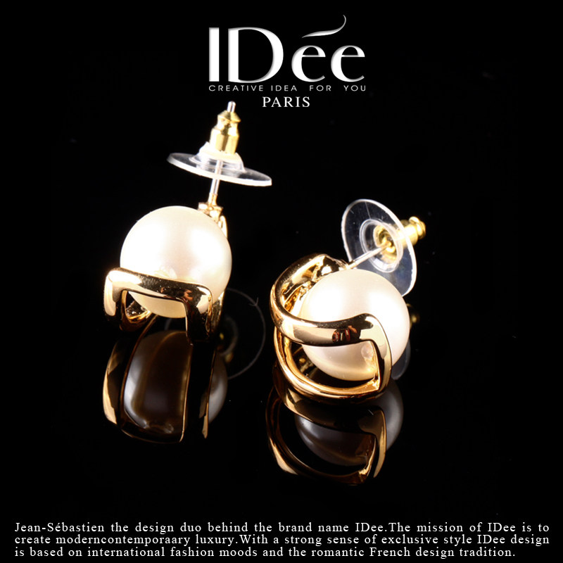 法国idee小女潮牌仿珍珠高级感耳钉 idee耳钉