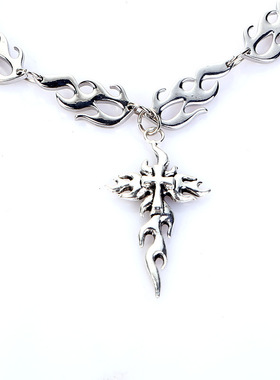 火焰十字架朋克夸张项链男女时尚嘻哈情侣吊坠银色复古饰品颈链