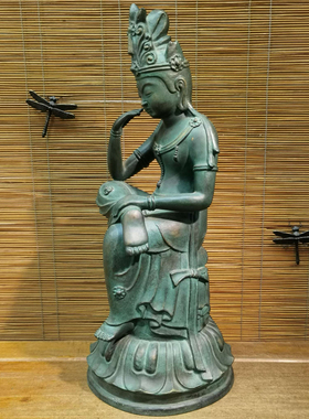 山本山云作铸铜菩萨像，重6.5公斤，高42厘米，全球限量1000