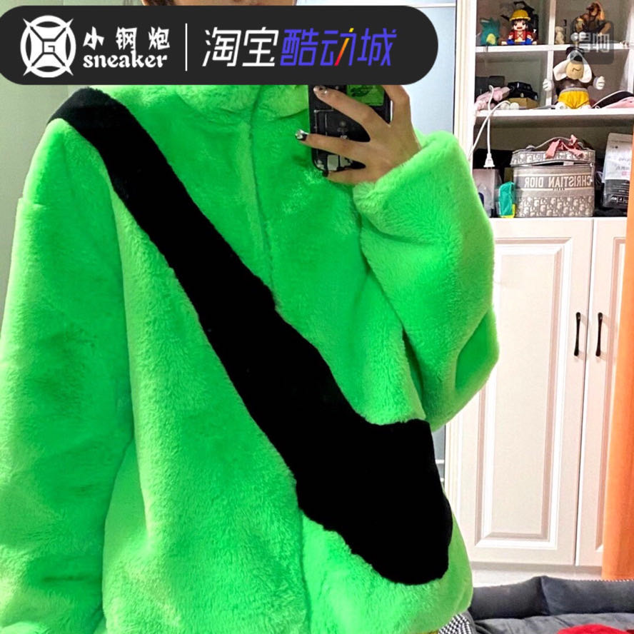 Nike BIG SWOOSH 耐克大钩子人造皮草貂羊羔绒外套CU6559-238-010 - 图2