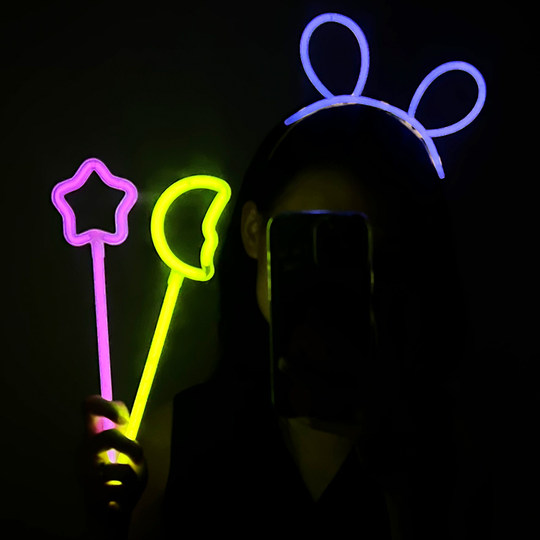 发光荧光棒生日场景布置装饰派对气氛道具打call棒毕业礼物送全班
