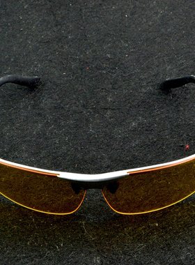 美国品牌Clara Vida铝镁合金不变形骑行开车夜视偏光太阳镜银色