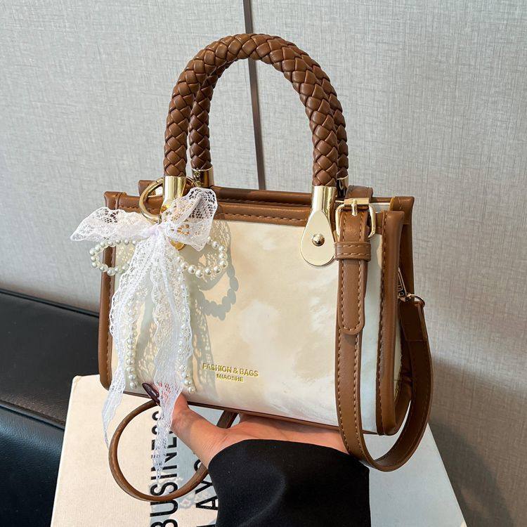 法式复古手提小拎包女式2025新款时尚撞色单肩小方包高级感斜挎包,淘宝优惠券,粉丝福利购,淘宝优惠卷