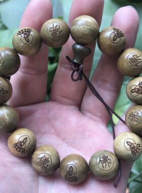 天然南美绿檀木佛珠手链